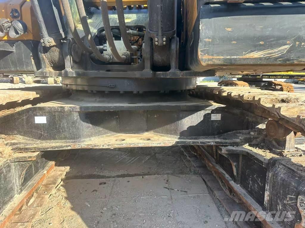 Sany 750 Bageri guseničari