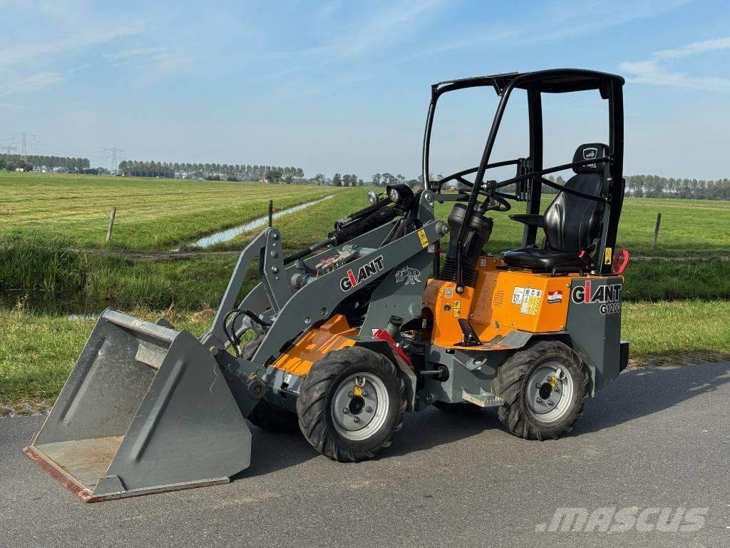 GiANT G 1200 Utovarivači na točkove