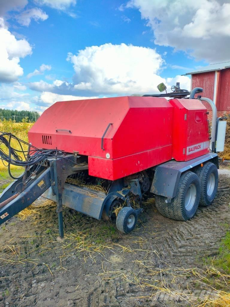 Vicon RF135 Prese/balirke za rolo bale