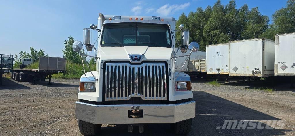 Western Star 4700 SB Tegljači