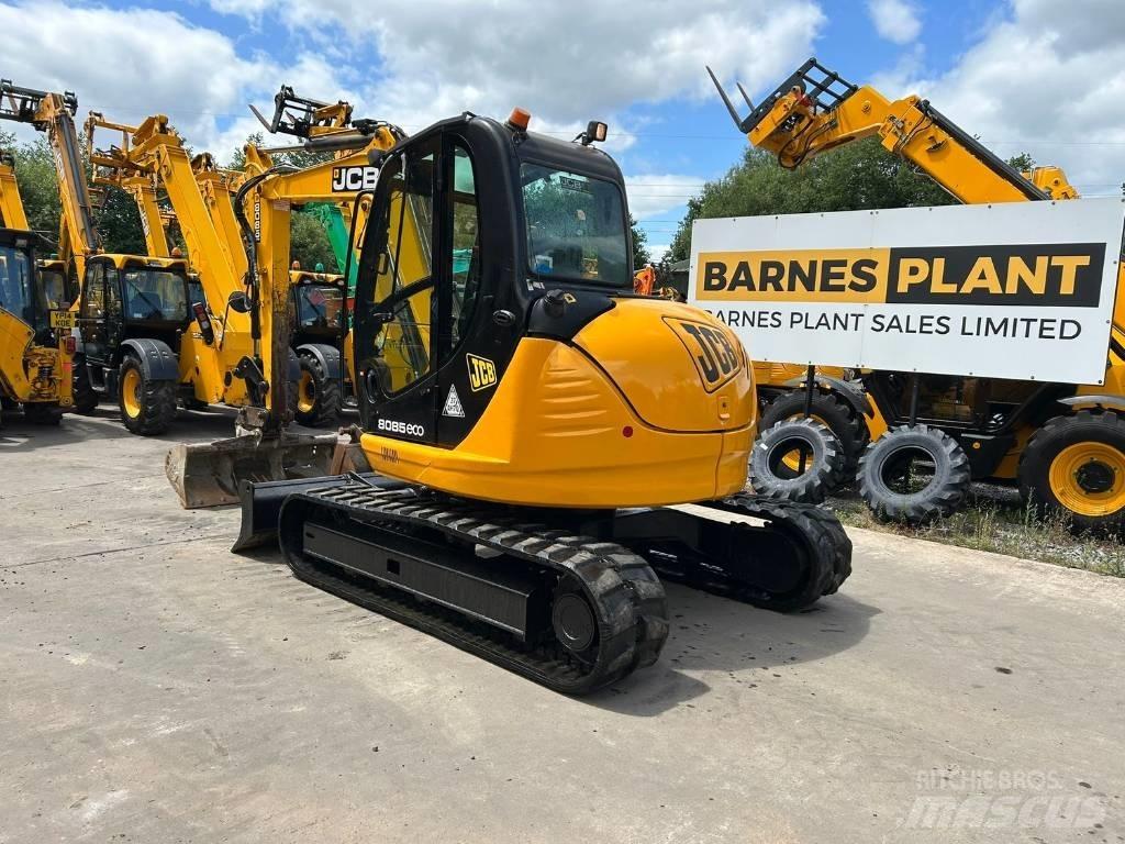 JCB 8085 ZTS Midi bageri 7t – 12t