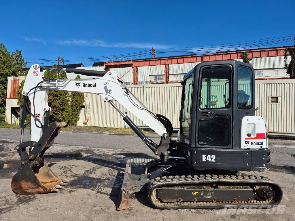 Bobcat E 42 Bageri guseničari