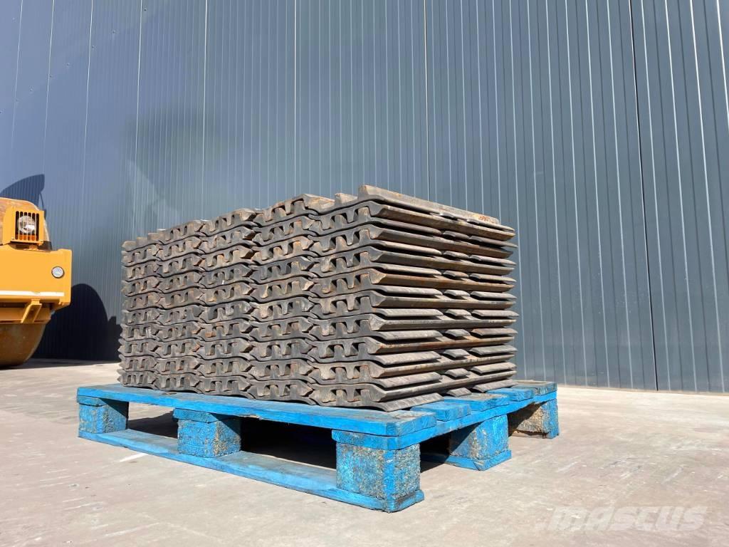 JCB JS240 Gusenice za građevinarstvo