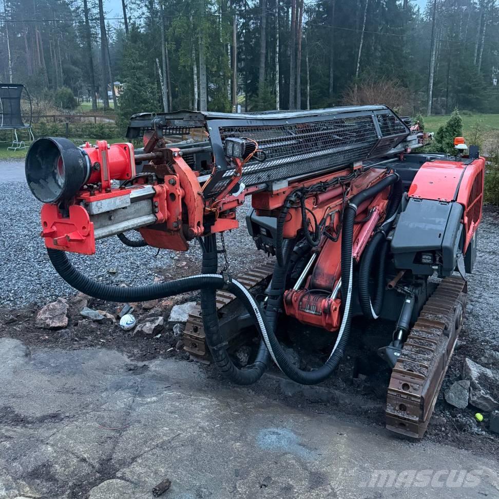 Sandvik Dino DC400 Terenske bušilice