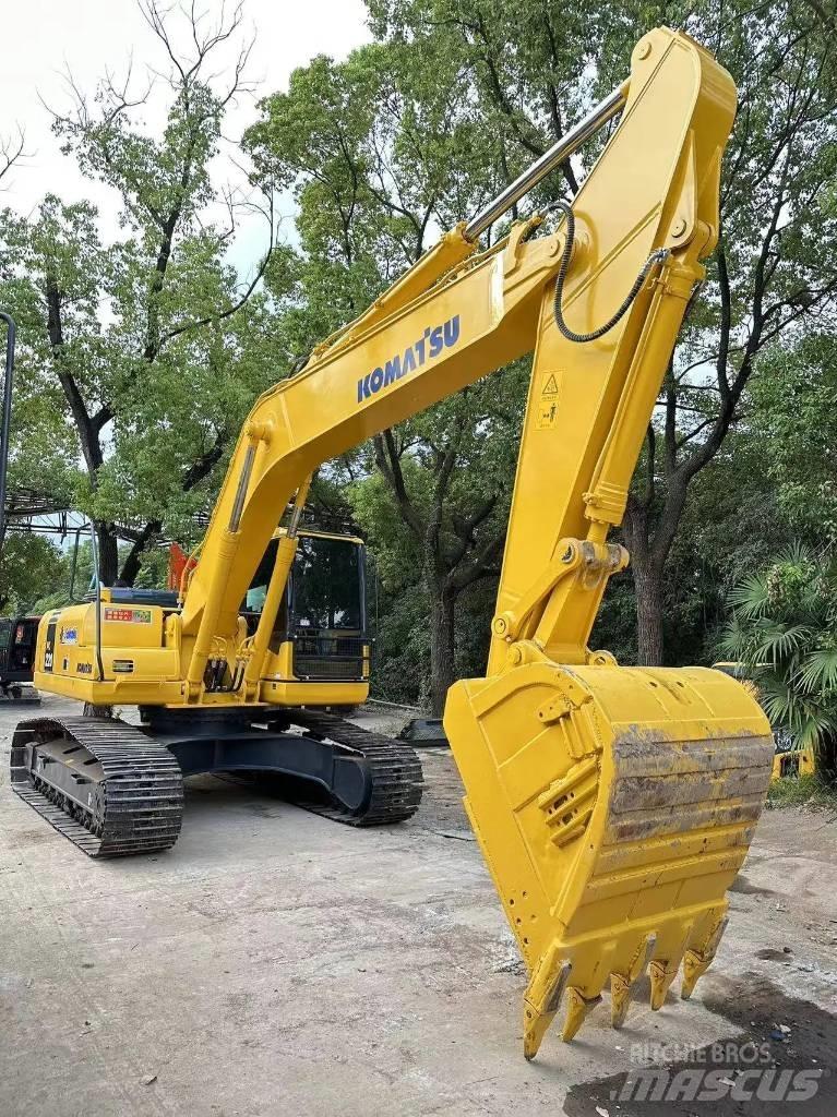 Komatsu PC220-8 Bageri guseničari