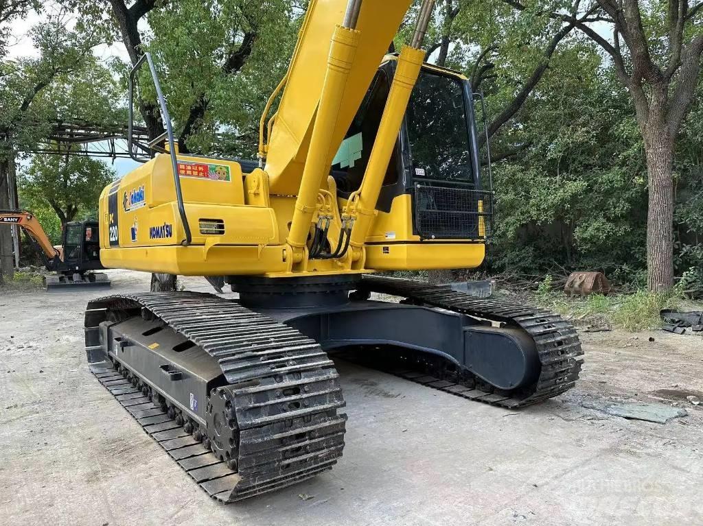 Komatsu PC220-8 Bageri guseničari