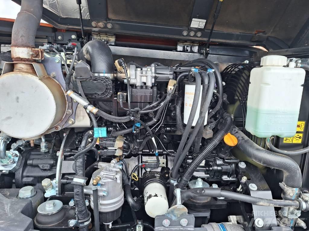 Doosan DX 85 R Bageri guseničari