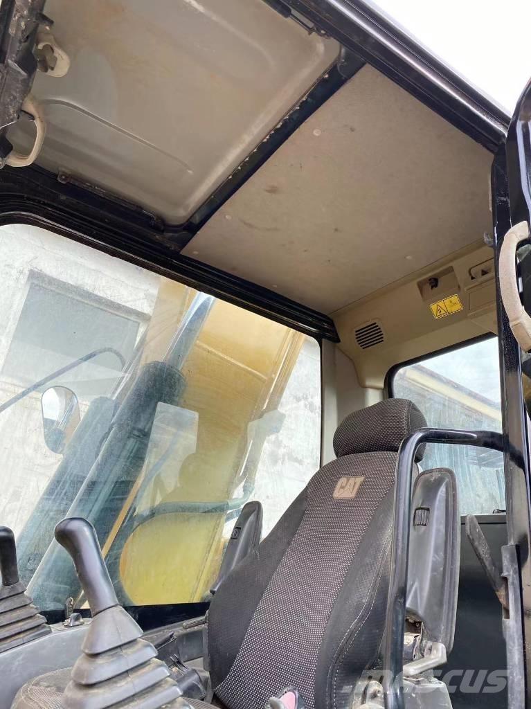 CAT 313 D Bageri guseničari