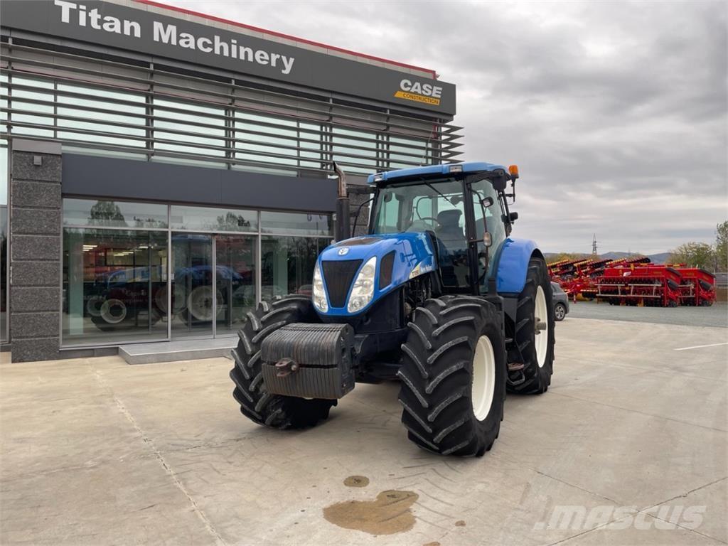 New Holland T7050 Traktori