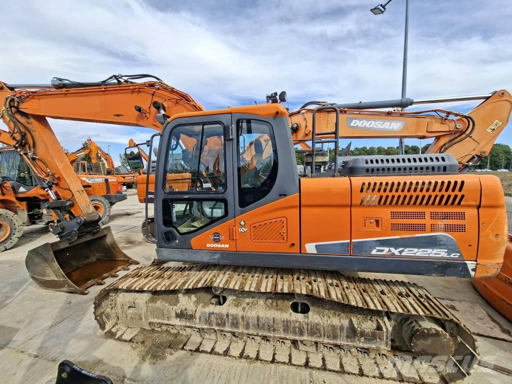 Doosan DX 225 LC-5 Bageri guseničari