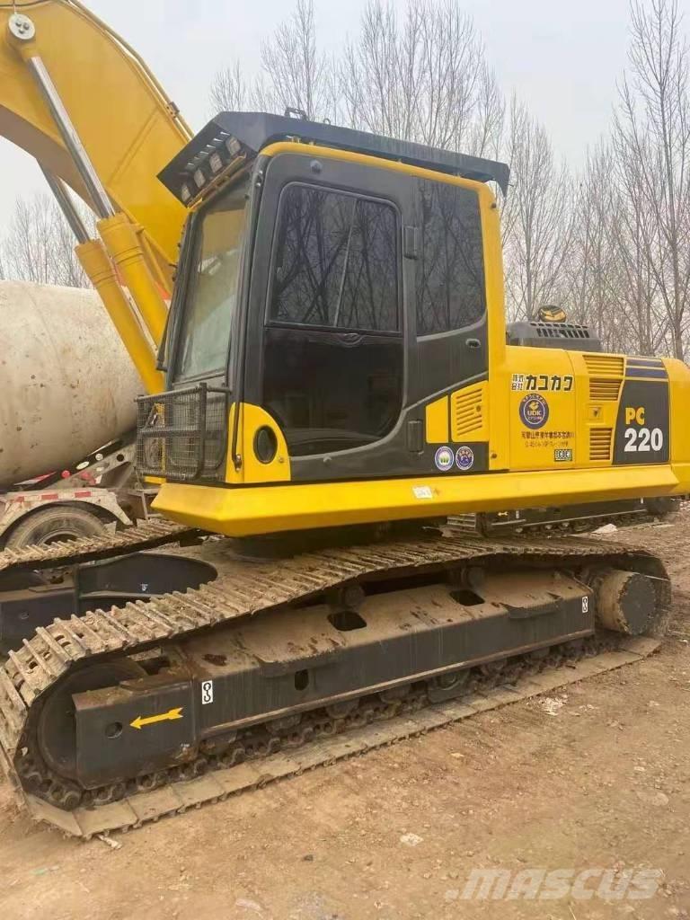 Komatsu PC 220-8 Bageri guseničari