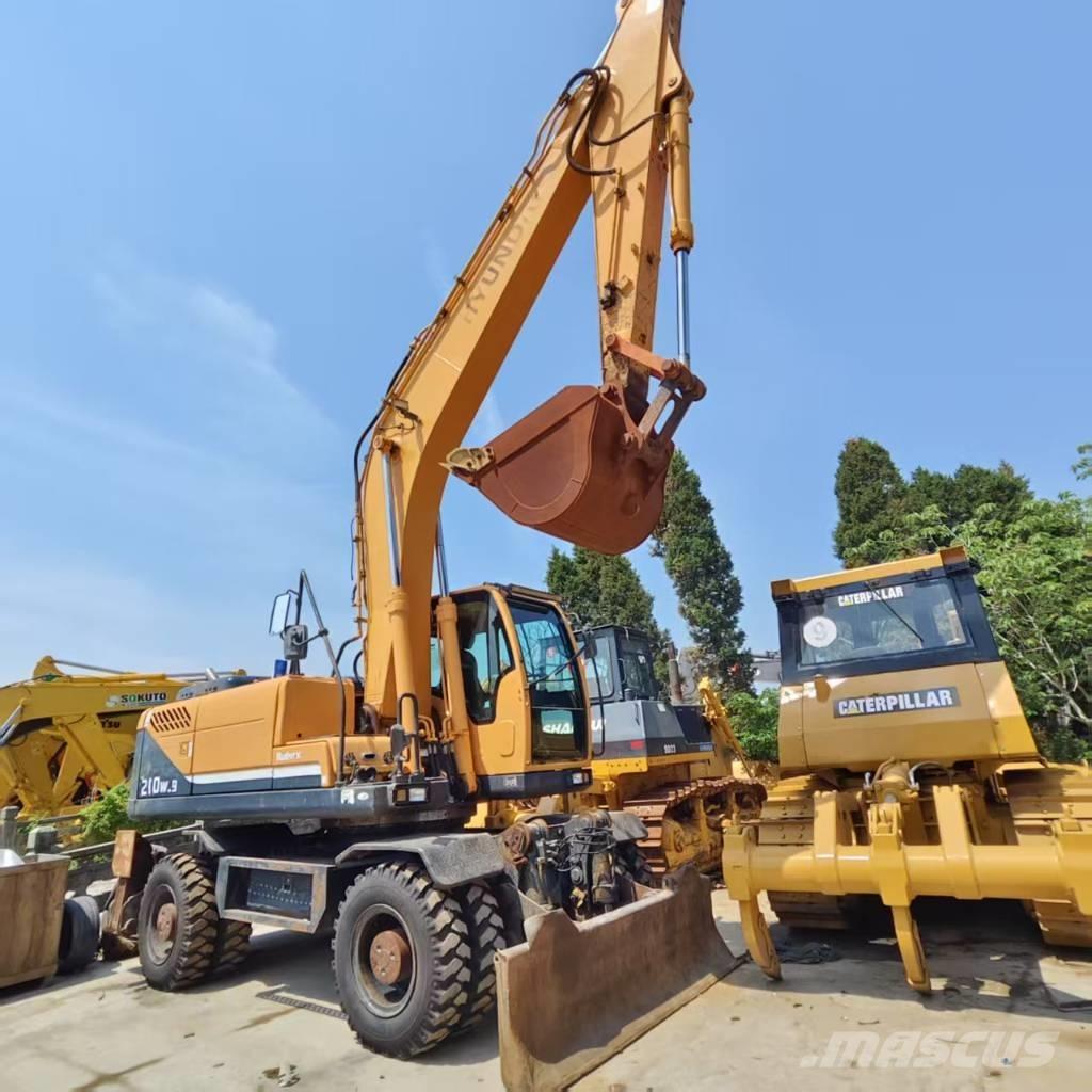 Hyundai R210W-9 Bageri točkaši