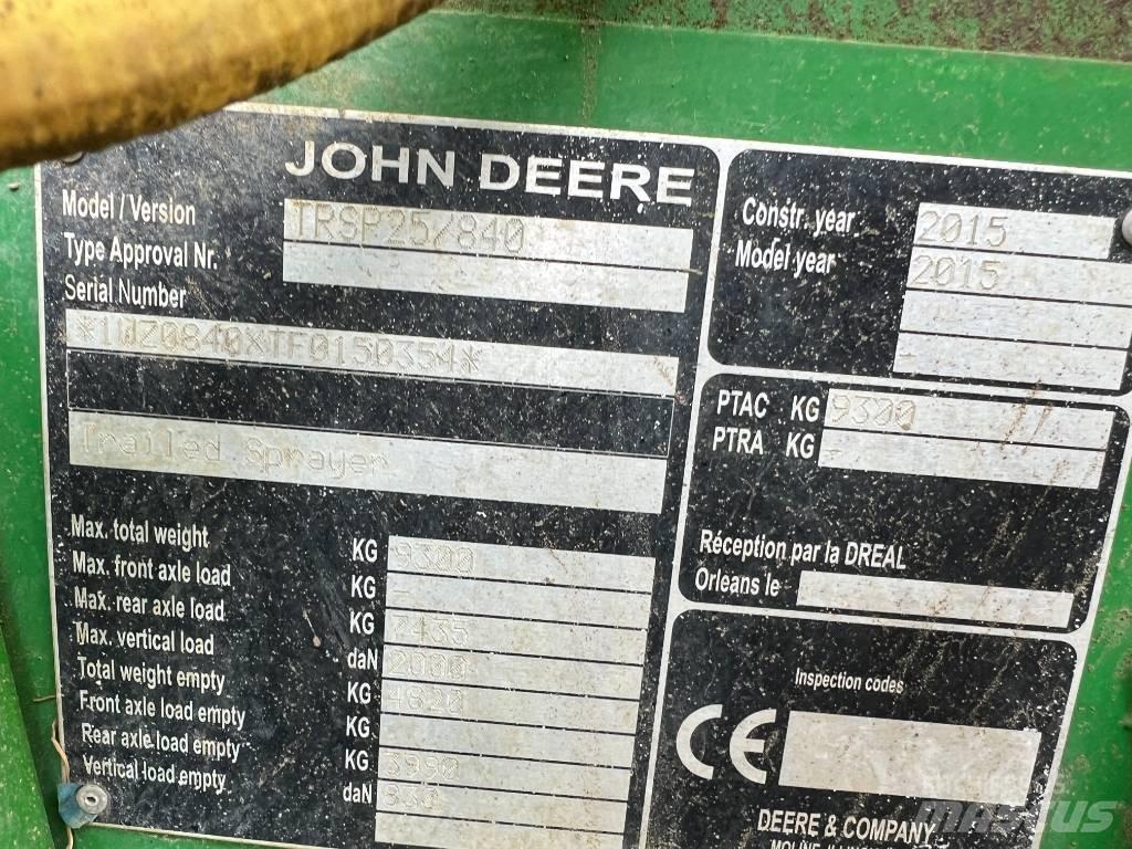 John Deere 840 Vučene prskalice