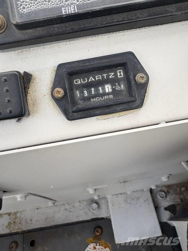 IHI IC 35 Damperi na gusenice