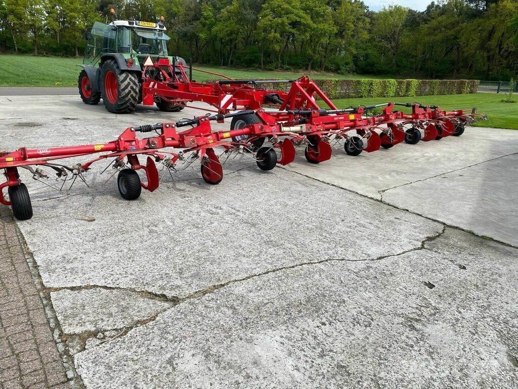 Lely 1250 Okretači i sakupljači sena