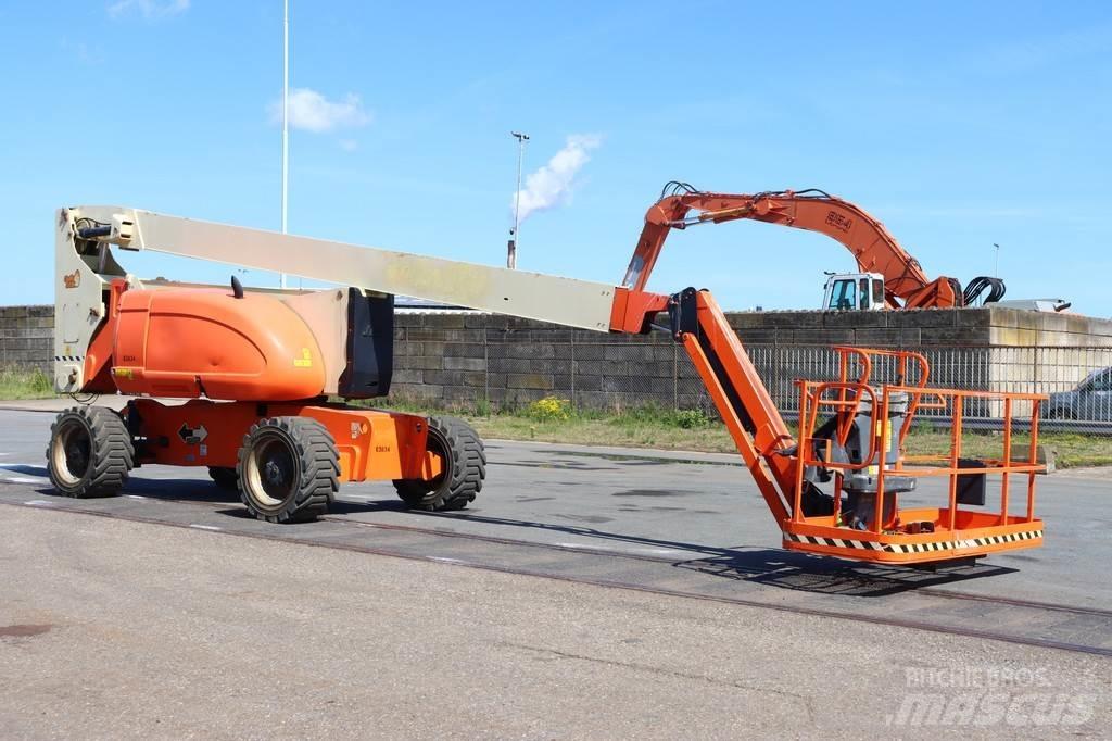 JLG 800AJ Zglobne podizne platforme