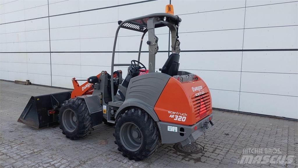Weycor AR320 Agrar Višenamenski utovarivači