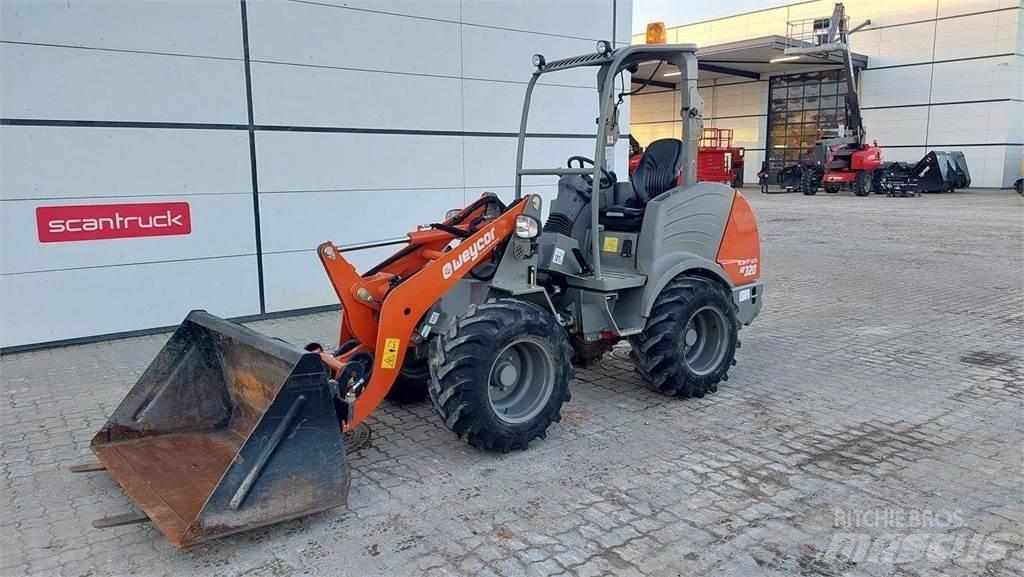 Weycor AR320 Agrar Višenamenski utovarivači