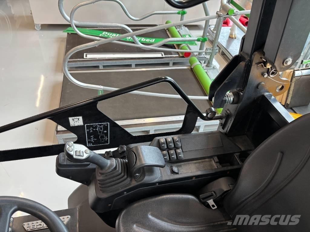 JCB 403 E Višenamenski utovarivači