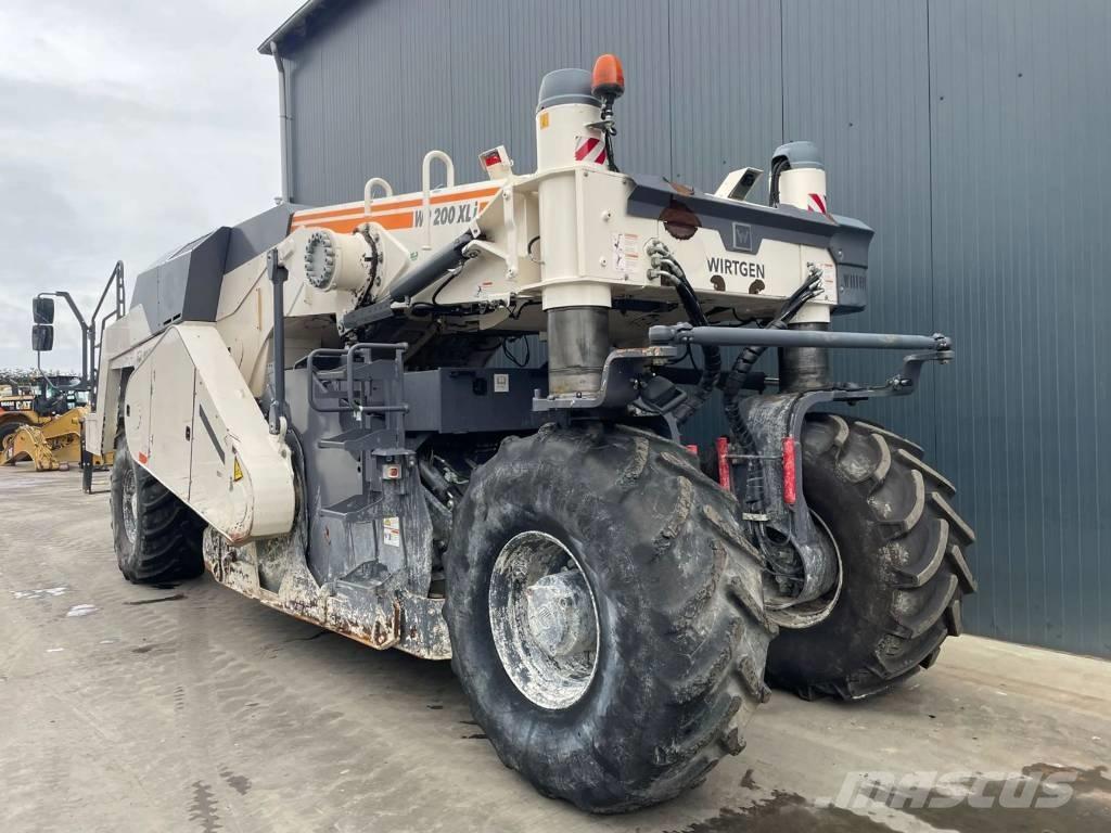 Wirtgen WR200XLi Nabijači zemlje