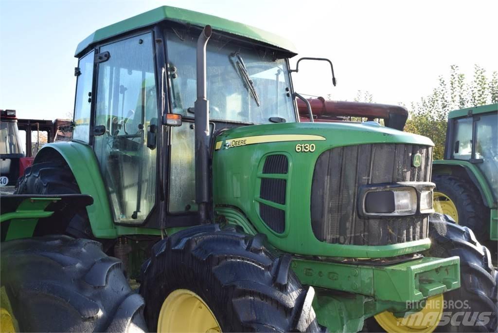 John Deere 6130 Traktori