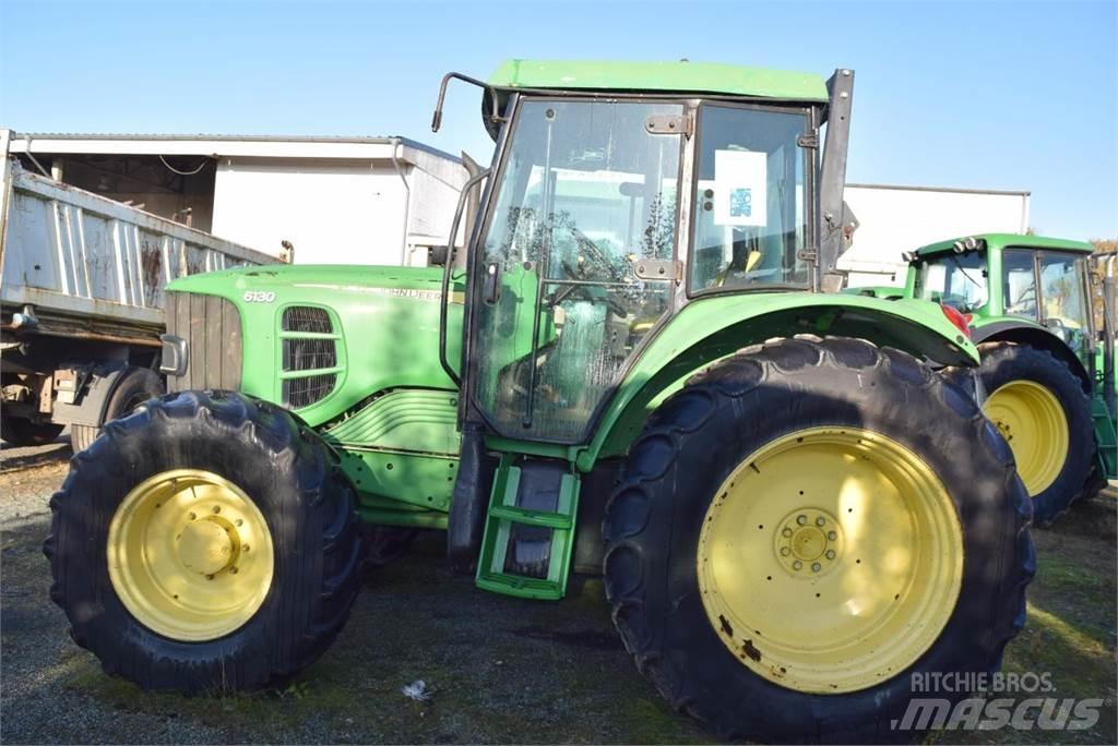 John Deere 6130 Traktori