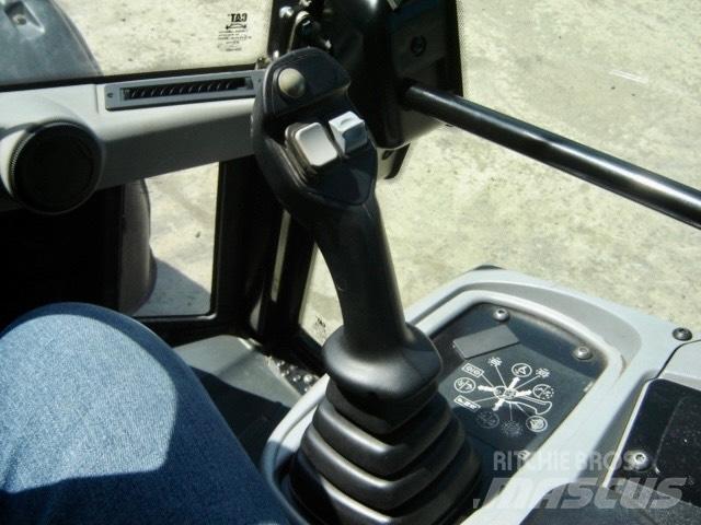 CAT 906 M Utovarivači na točkove