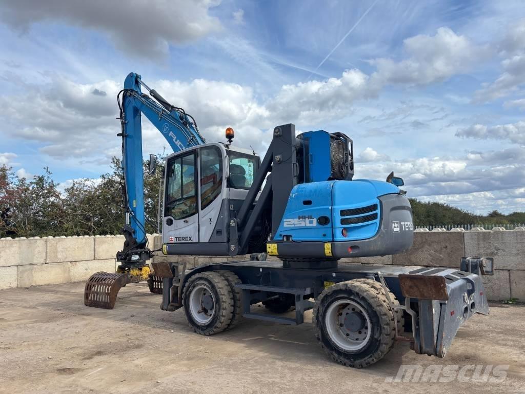 Fuchs MHL 250 Bageri za prenos primarnih/sekundarnih sirovina