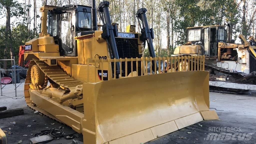 CAT D 8 R Buldožeri guseničari
