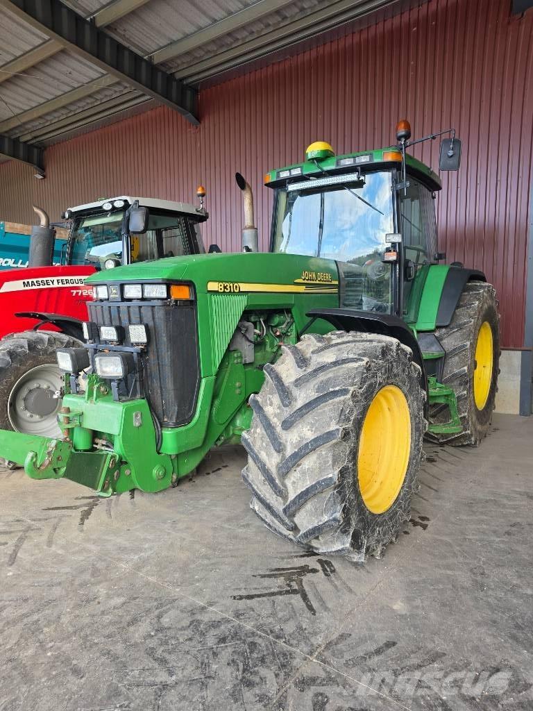 John Deere 8310 Traktori