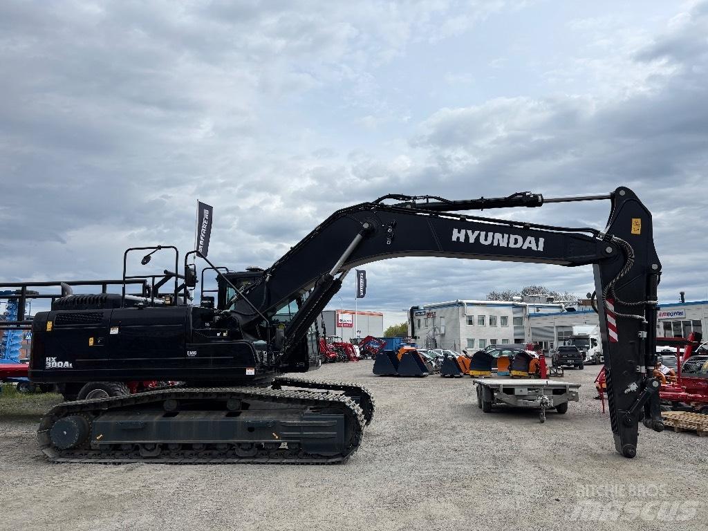 Hyundai HX300A L Bageri guseničari