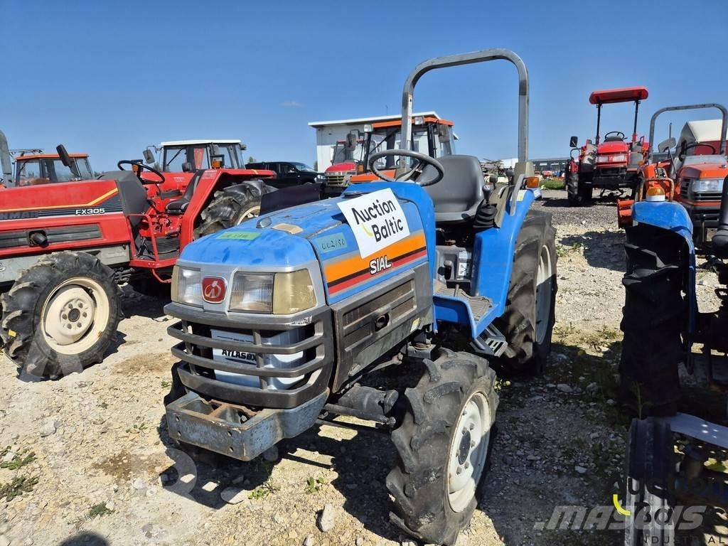 Iseki TF223D Traktori