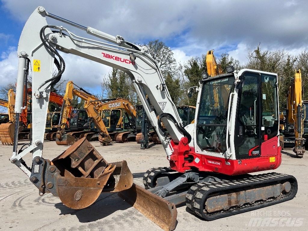 Takeuchi TB260 Mini bageri < 7t