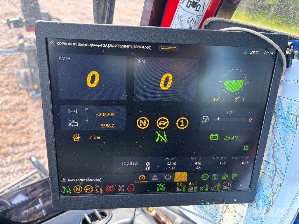 Komatsu 901XC Harversteri