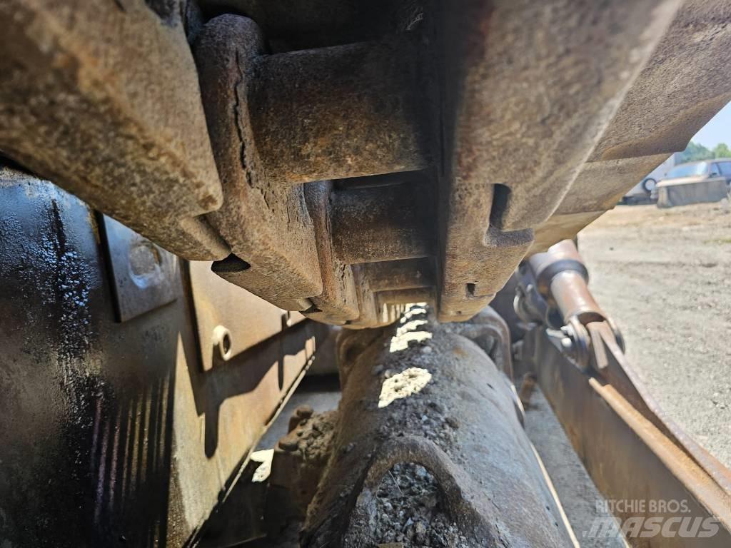 CAT D8L Buldožeri guseničari