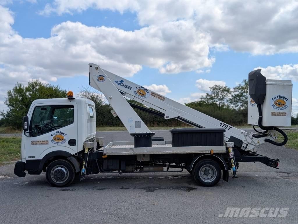 Nissan NT400 Auto korpe