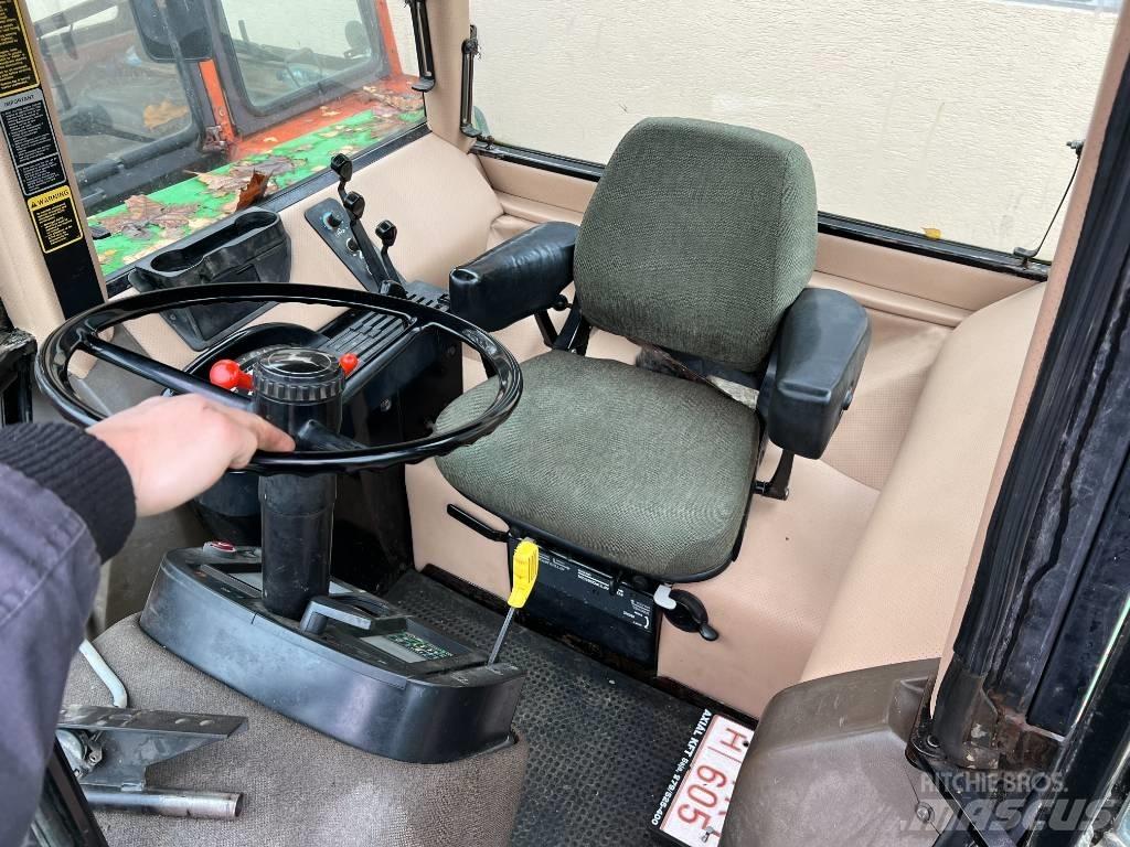 John Deere 4755 Traktori