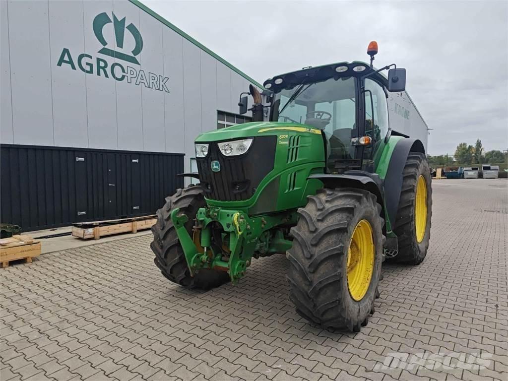 John Deere 6210R Traktori