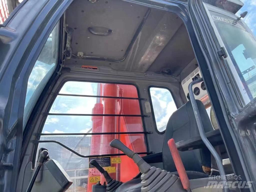 Hitachi ZX 200 C LC Bageri guseničari