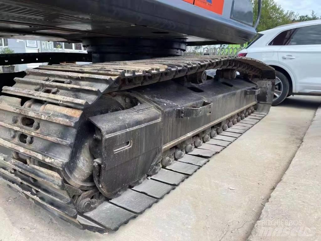 Hitachi ZX 200 C LC Bageri guseničari