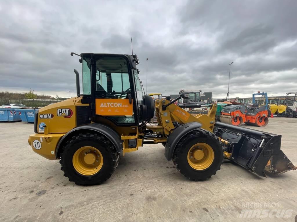 CAT 908M Utovarivači na točkove