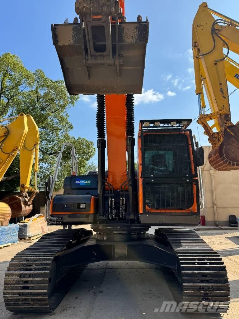 Doosan DX 225 LCA Midi bageri 7t – 12t