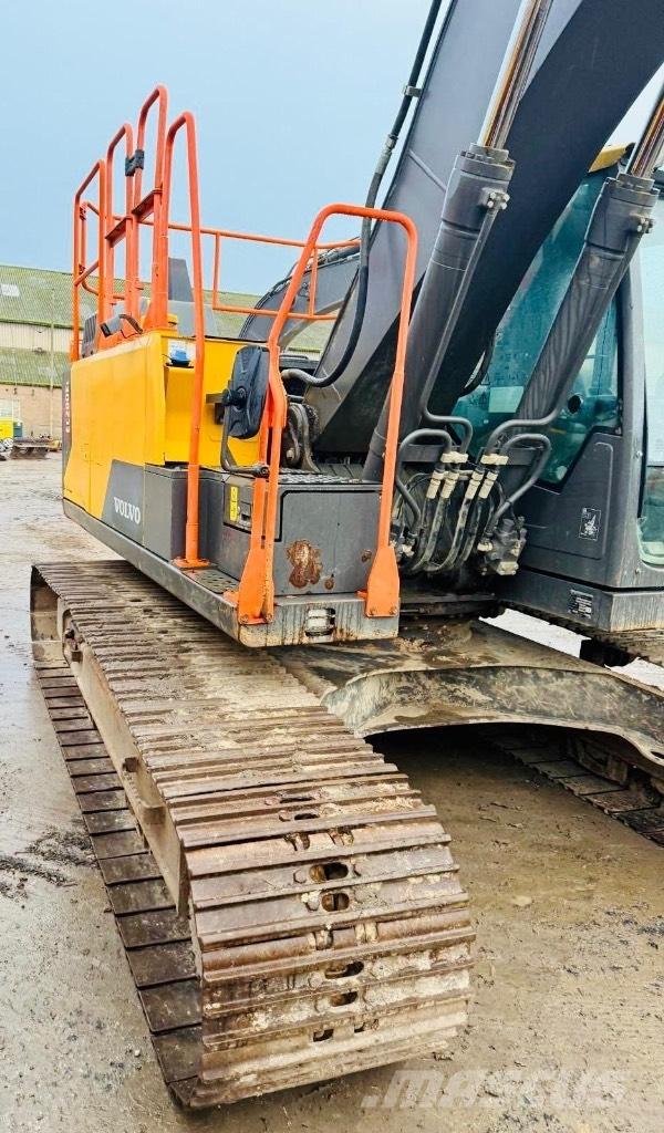 Volvo EC200EL Bageri guseničari