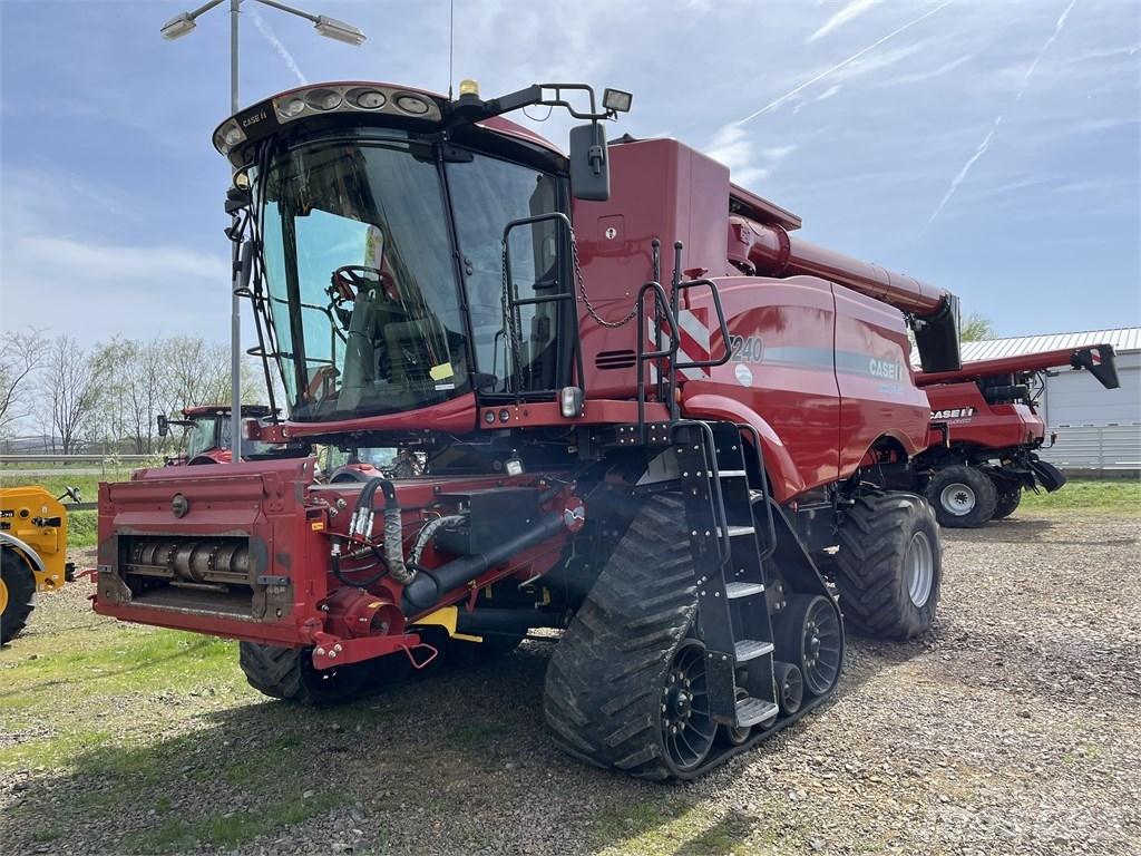 Case IH AF 7240 Kombajni