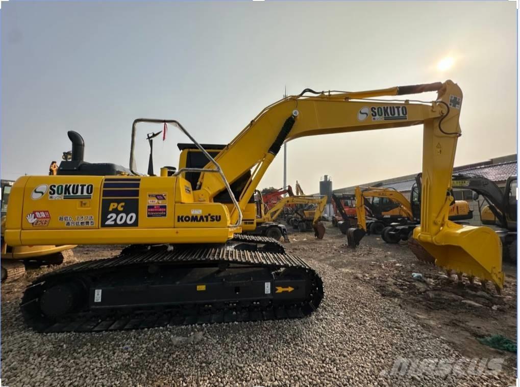Komatsu 200 Bageri guseničari