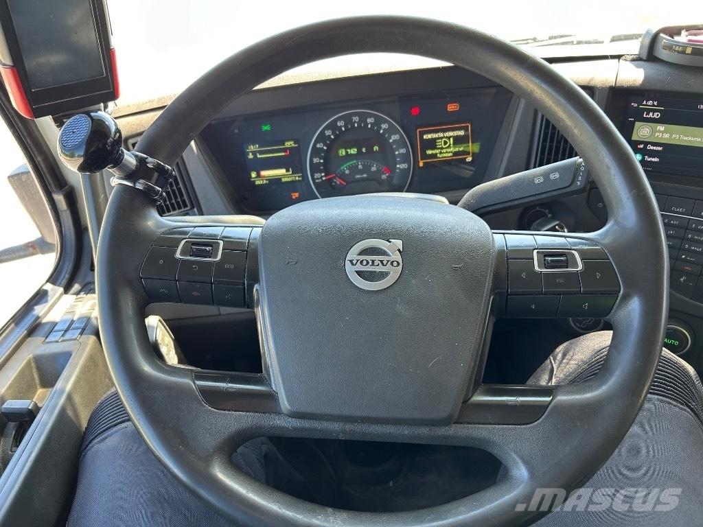 Volvo FMX 510 Rol kiper kamioni sa kukom za podizanje tereta