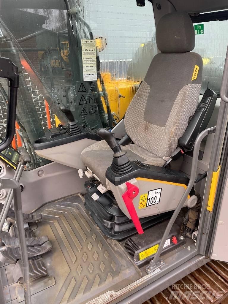 Volvo EC140E Bageri guseničari