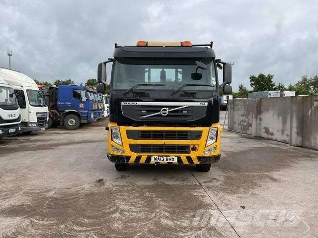 Volvo FM 380 Rol kiper kamioni sa kukom za podizanje tereta