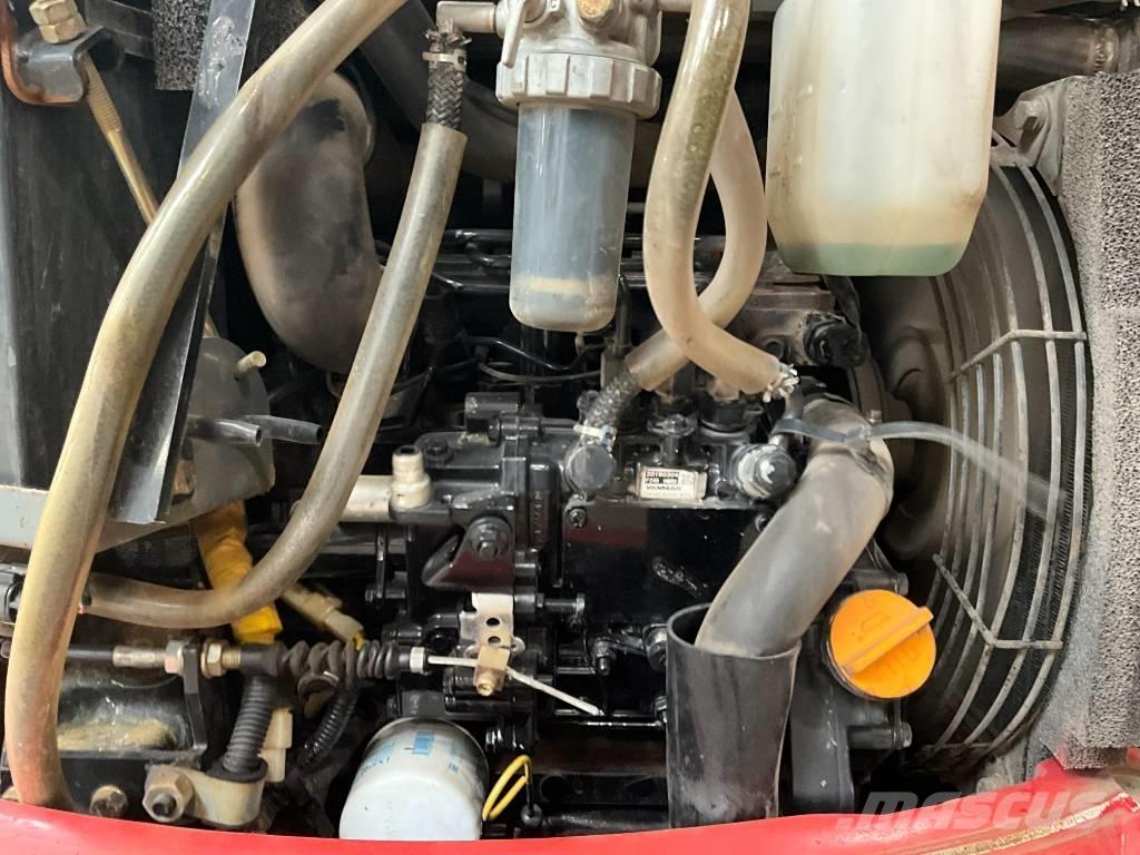 Takeuchi TB 215 R Mini bageri < 7t