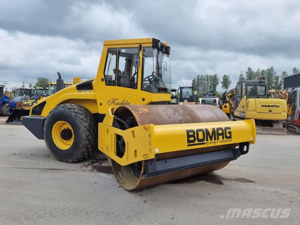 Bomag BW 213 D H-4 Valjci sa jednim bubnjem